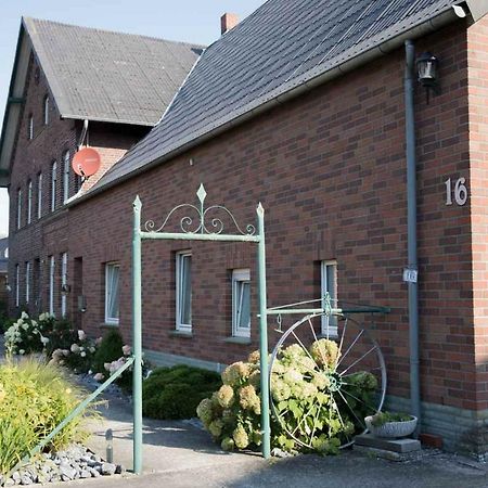 Laendlich Zentrale Ferienwohnung Lippetal Extérieur photo